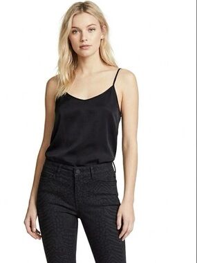NYDJ size 6 black reptile print skinny jeans